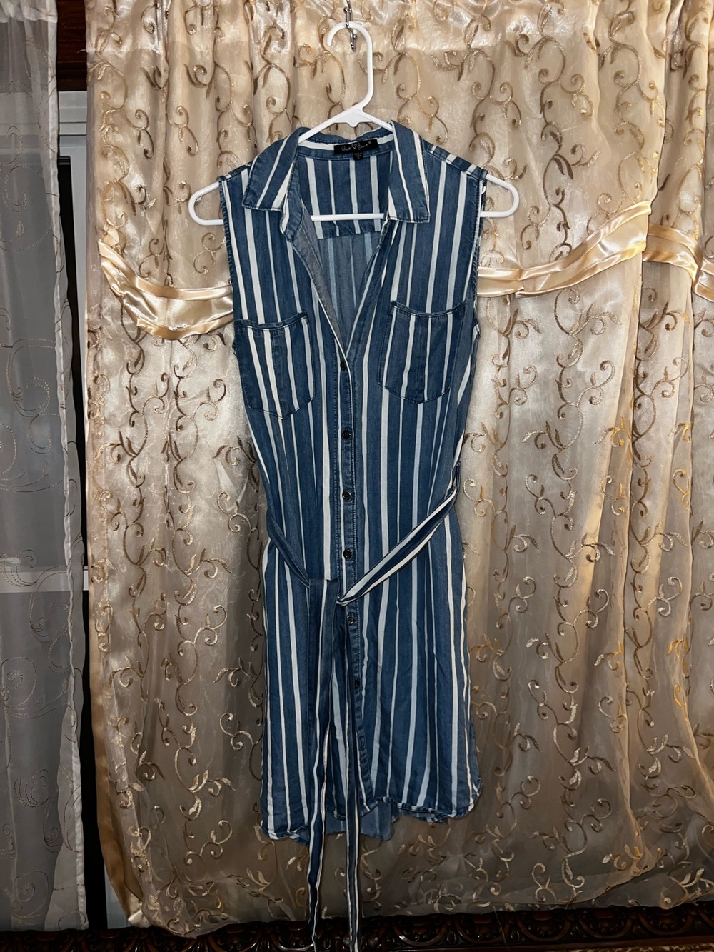Velvet Heart Blue and White Striped Sleeveless Shirt Dress
